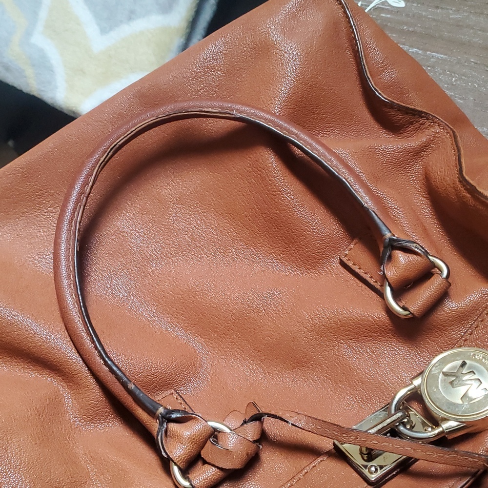 Michael Kors Large Hamilton Leather Satchel Bag - Picture 13 of 15